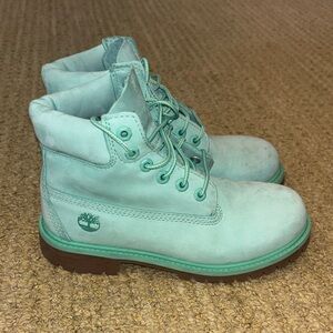 Timberland Kids Unisex Hiking Boots Size 2 Mint Green Nubuck Rare Color